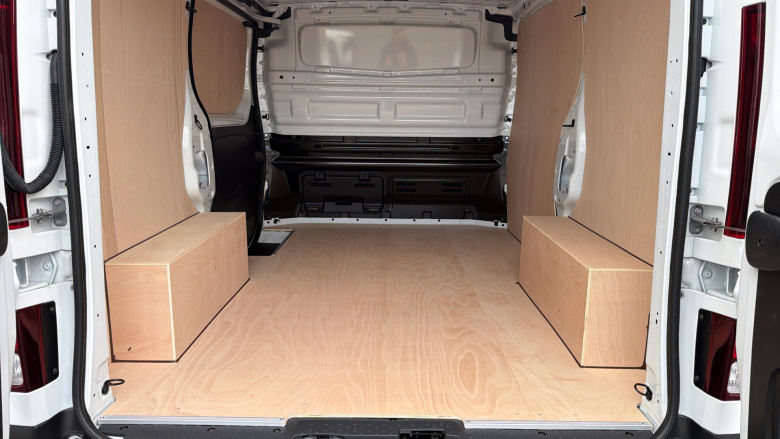 Renault Trafic Swb Diesel SL30 Blue dCi 130 Advance [Safety] Van